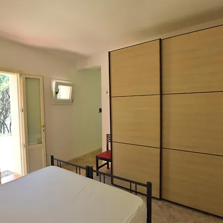 Residenza Sul Mare, Con Giardino