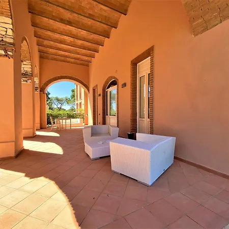 Residenza Sul Mare, Con Giardino Capo D'arco